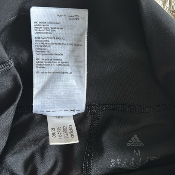 EUC Aeroready women’s capris, size medium - Picture 4 of 8